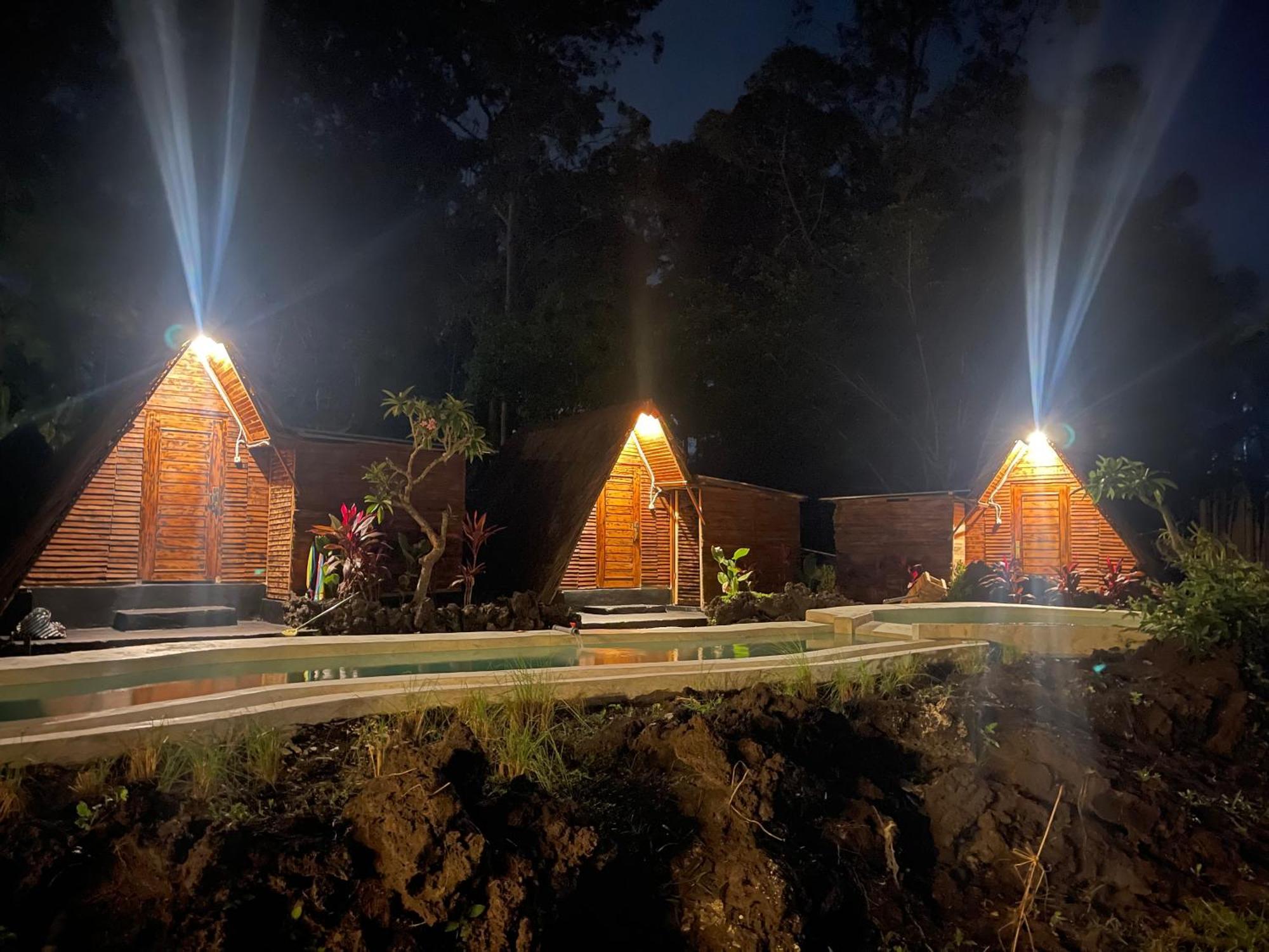 Triangular House And Hot Spring Hotel Kubupenlokan Kültér fotó