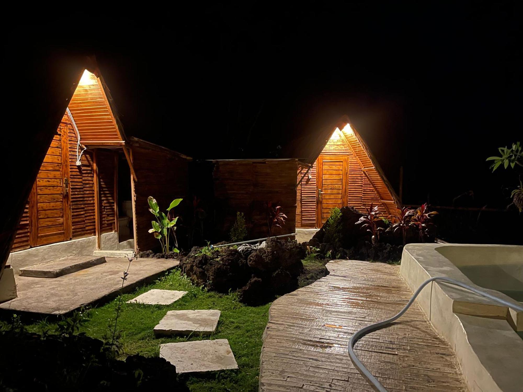 Triangular House And Hot Spring Hotel Kubupenlokan Kültér fotó