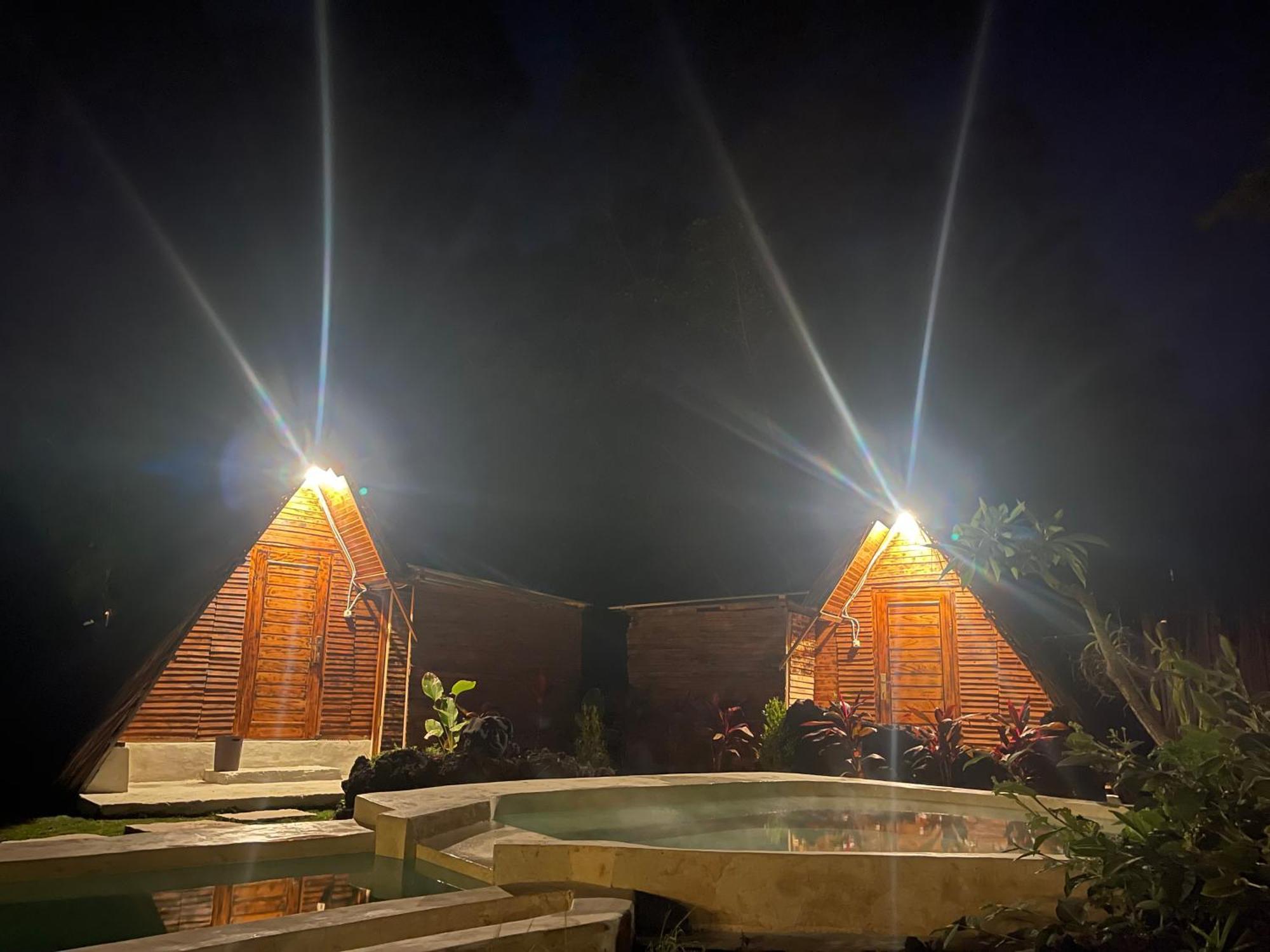 Triangular House And Hot Spring Hotel Kubupenlokan Kültér fotó