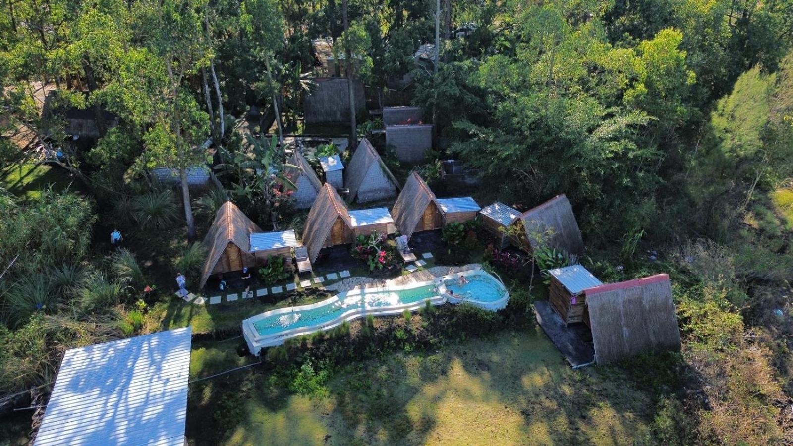 Triangular House And Hot Spring Hotel Kubupenlokan Kültér fotó